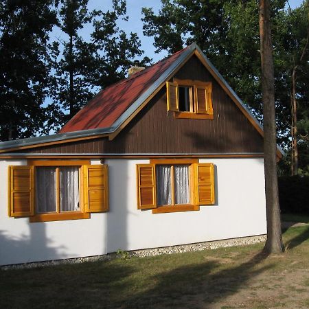 Chata u rybníka Nový Lipnický Třeboň Exteriér fotografie